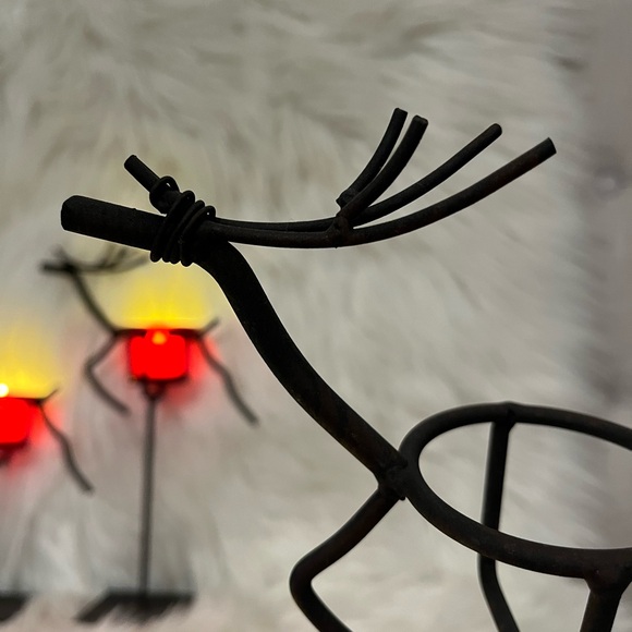Christmas Decoration: 3 metal Reindeer + 3 red glass candle holders - Picture 3 of 4